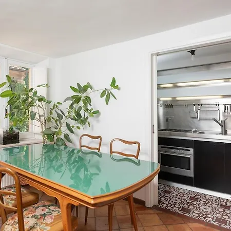 Luxury Heritage Penthouse - Navona Apartment Rome