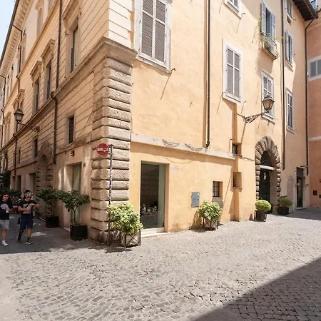 Luxury Heritage Penthouse - Navona Apartment